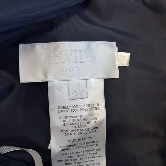 David’s bridal dress - Picture 3 of 3